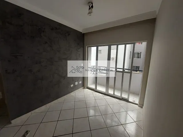 Apartamento 3 quartos e 2 banheiros, à venda, no bairro Parque Jamaica em Londrina