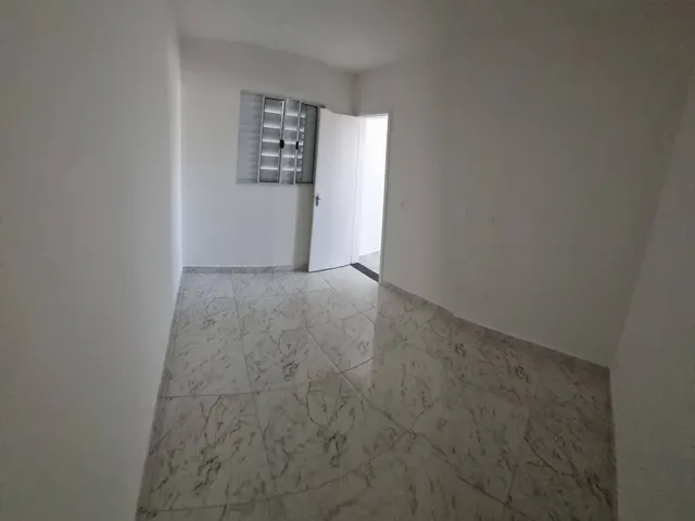 Apartamento 1 quarto e 1 banheiro, à venda, no bairro Vila Lúcia em São Paulo