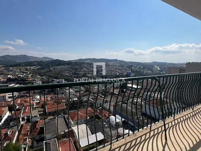 Apartamento 3 quartos e 4 banheiros, para alugar, no bairro Centro em Bragança Paulista