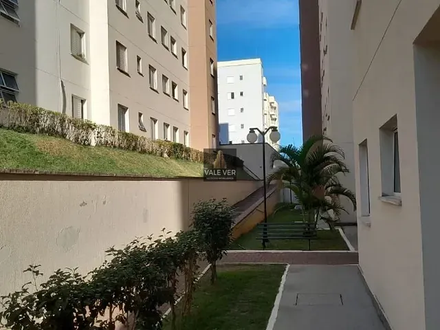 Apartamento 2 quartos e 1 banheiro, à venda, no bairro Vila Iracema em São José dos Campos