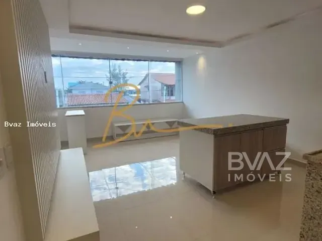 Apartamento com 62m² 2 quartos e 2 banheiros, para alugar, no bairro Miguel Couto em Cabo Frio