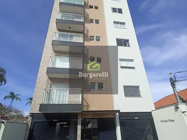 Apartamento 3 quartos e 2 banheiros, para alugar, no bairro Centro em Lavras