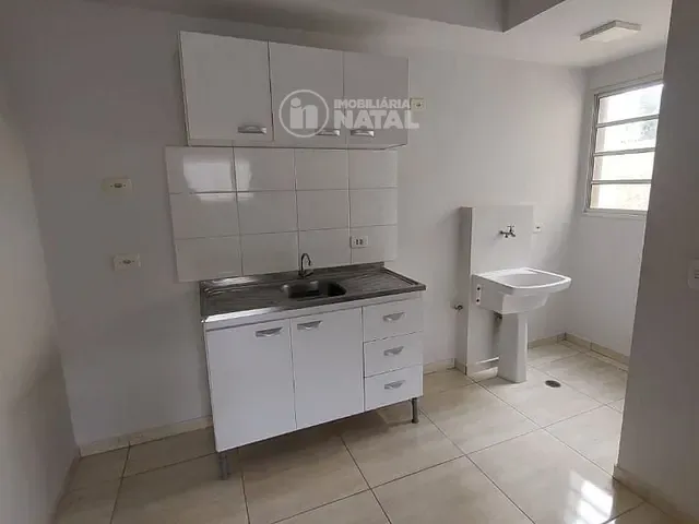 Apartamento 2 quartos e 1 banheiro, à venda, no bairro Ouro Verde em Londrina