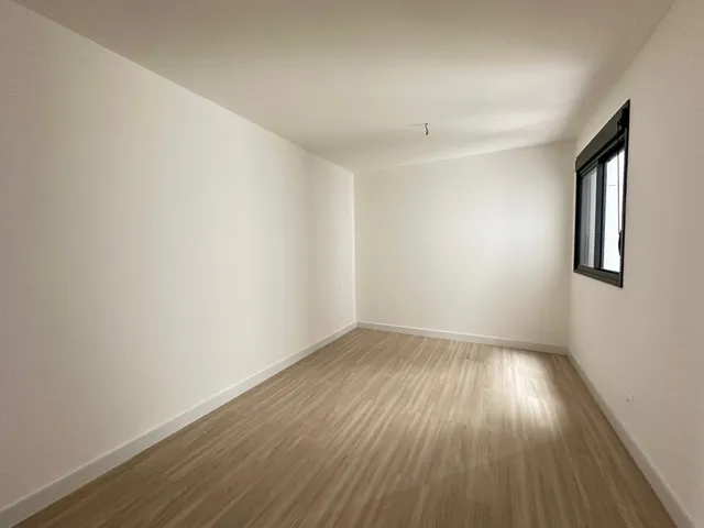 Apartamento com 10m² 3 quartos e 4 banheiros, à venda, no bairro Gleba Palhano em Londrina