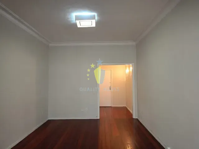 Apartamento com 89m² 3 quartos e 1 banheiro, para alugar, no bairro Copacabana em Rio de Janeiro