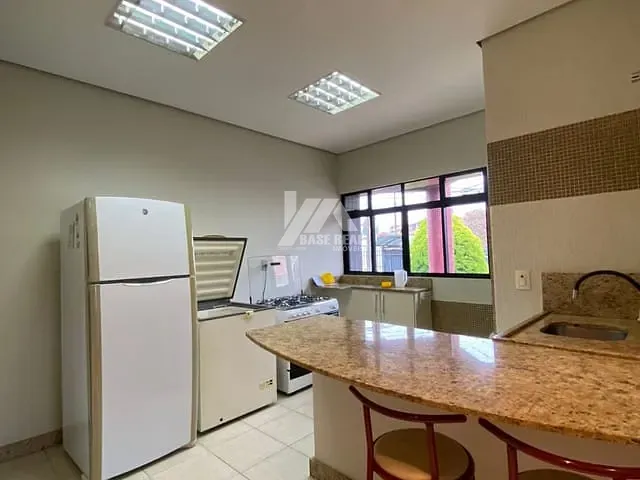 Apartamento com 320m² 4 quartos e 5 banheiros, à venda, no bairro Estrela em Ponta Grossa