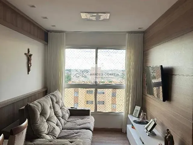 Apartamento 3 quartos e 1 banheiro, à venda, no bairro Champagnat em Londrina