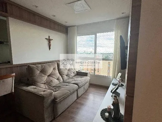 Apartamento 3 quartos e 1 banheiro, à venda, no bairro Champagnat em Londrina