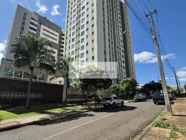 Apartamento 3 quartos e 1 banheiro, à venda, no bairro Champagnat em Londrina