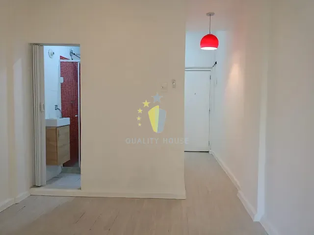Apartamento com 25m² 1 quarto e 1 banheiro, à venda, no bairro Copacabana em Rio de Janeiro