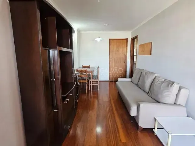 Apartamento com 53m² 2 quartos e 1 banheiro, para alugar, no bairro Rebouças em Curitiba