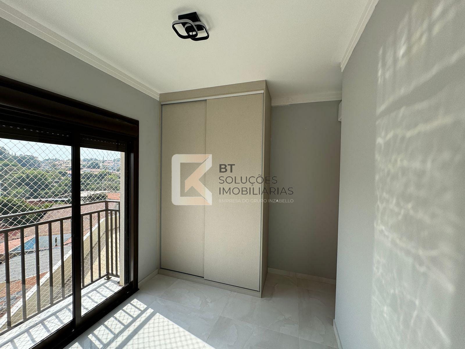 Apartamento à venda com 3 quartos, 99m² - Foto 3