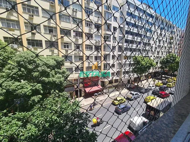 Apartamento 1 quarto e 1 banheiro, à venda, no bairro Copacabana em Rio de Janeiro