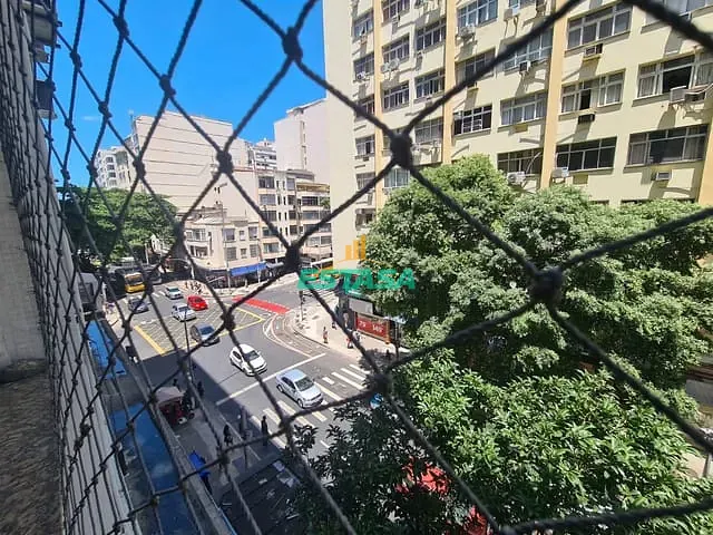 Apartamento 1 quarto e 1 banheiro, à venda, no bairro Copacabana em Rio de Janeiro