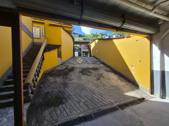 Apartamento 2 quartos e 1 banheiro, à venda ou para alugar, no bairro Espirito Santo em Petrópolis