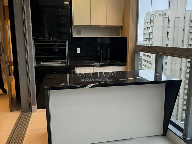 Apartamento 3 quartos e 4 banheiros, à venda, no bairro Água Verde em Curitiba
