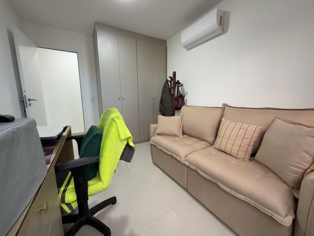 Apartamento com 80m² 2 quartos e 2 banheiros, à venda, no bairro Costazul em Rio das Ostras