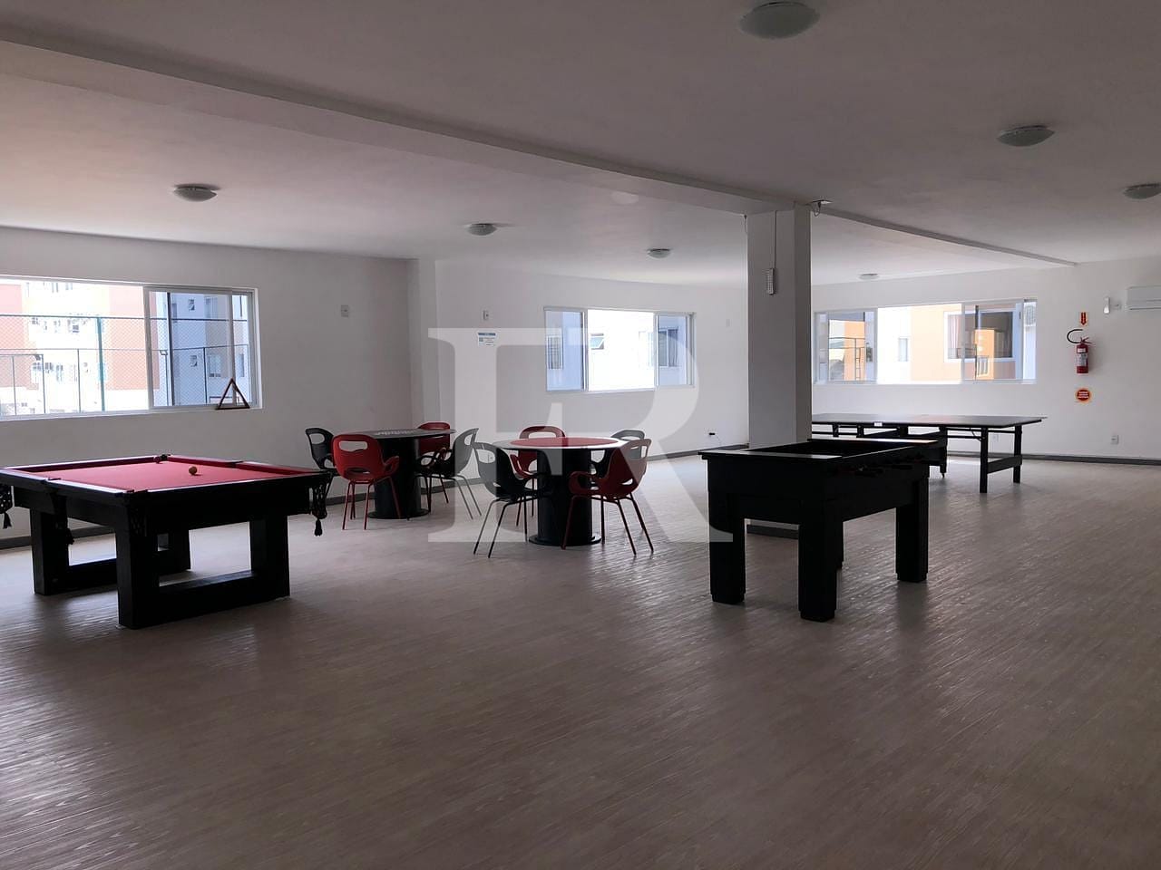 Apartamento para alugar com 2 quartos, 55m² - Foto 46