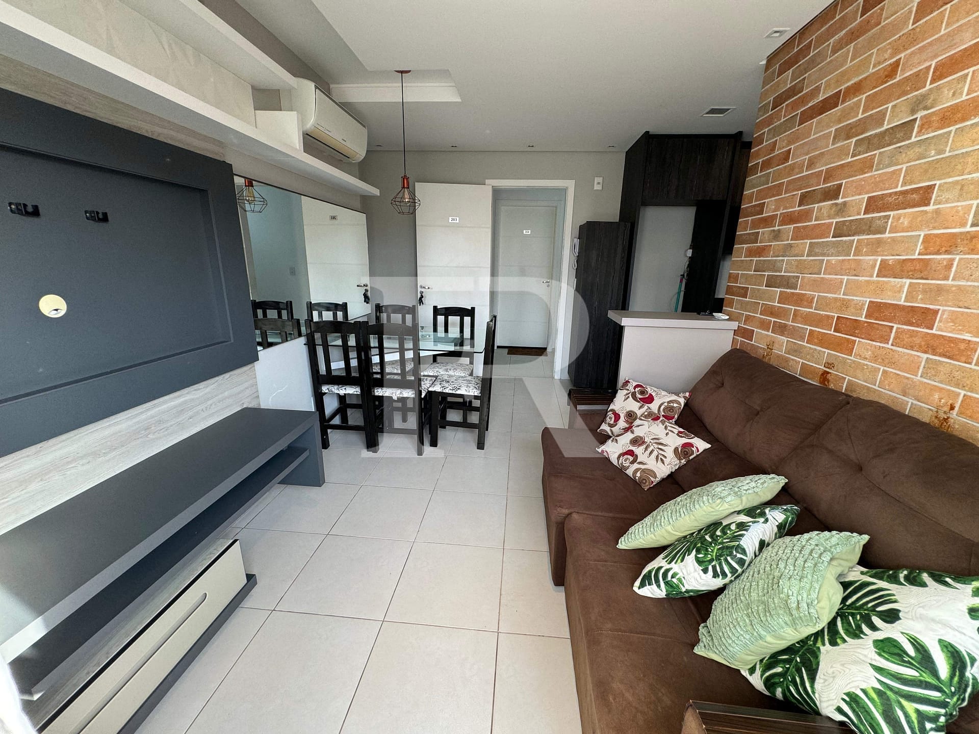 Apartamento para alugar com 2 quartos, 55m² - Foto 8