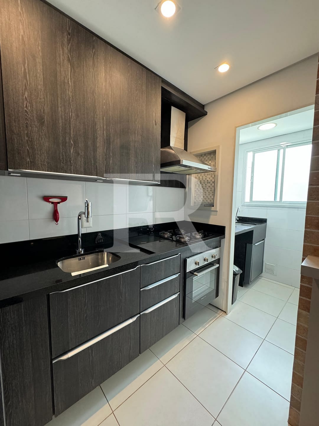 Apartamento para alugar com 2 quartos, 55m² - Foto 13
