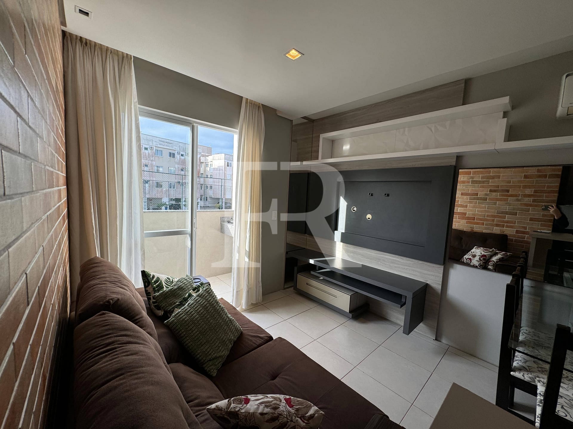 Apartamento para alugar com 2 quartos, 55m² - Foto 9