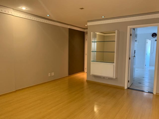 Apartamento com 206m² 3 quartos e 4 banheiros, à venda, no bairro Gleba Fazenda Palhano em Londrina