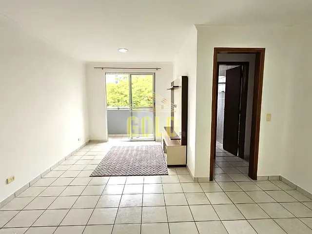 Apartamento com 108m² 2 quartos e 1 banheiro, para alugar, no bairro Centro em Londrina
