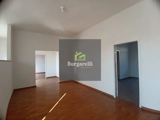 Apartamento 4 quartos e 2 banheiros, para alugar, no bairro Centro em Lavras