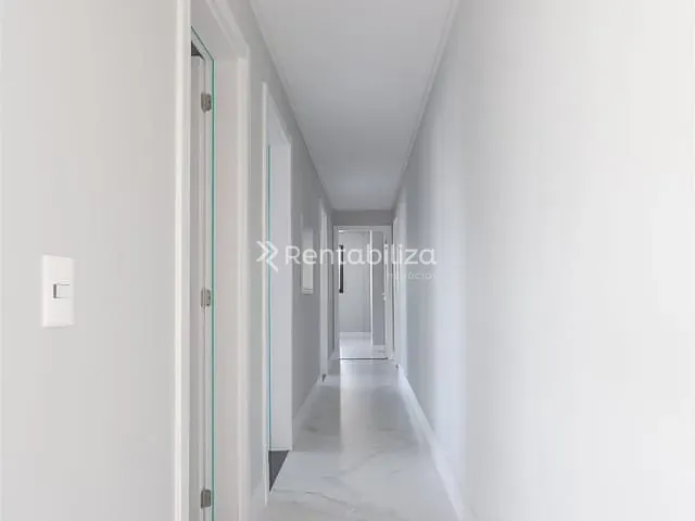 Apartamento com 218m² 3 quartos e 4 banheiros, à venda, no bairro Meia Praia em Itapema
