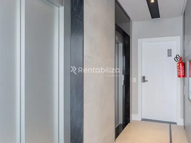Apartamento com 218m² 3 quartos e 4 banheiros, à venda, no bairro Meia Praia em Itapema