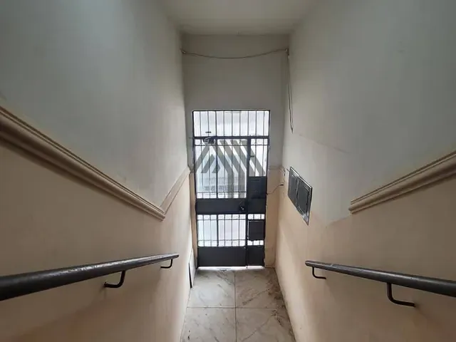 Apartamento 4 quartos e 1 banheiro, para alugar, no bairro Marco em Belém