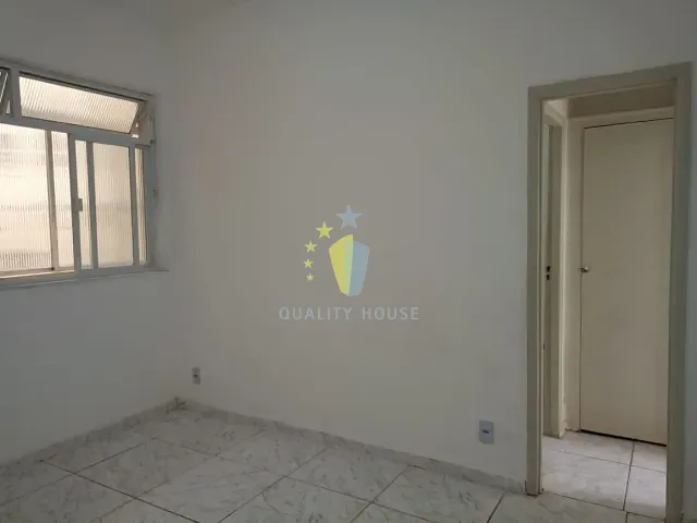 Apartamento 2 quartos e 1 banheiro, para alugar, no bairro Flamengo em Rio de Janeiro
