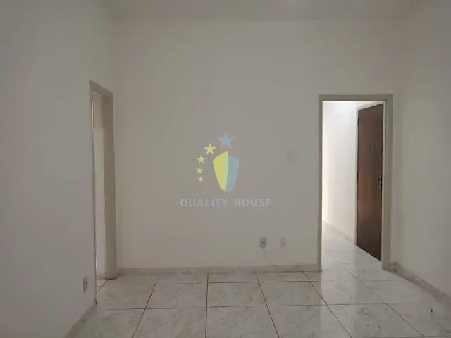 Apartamento 2 quartos e 1 banheiro, para alugar, no bairro Flamengo em Rio de Janeiro
