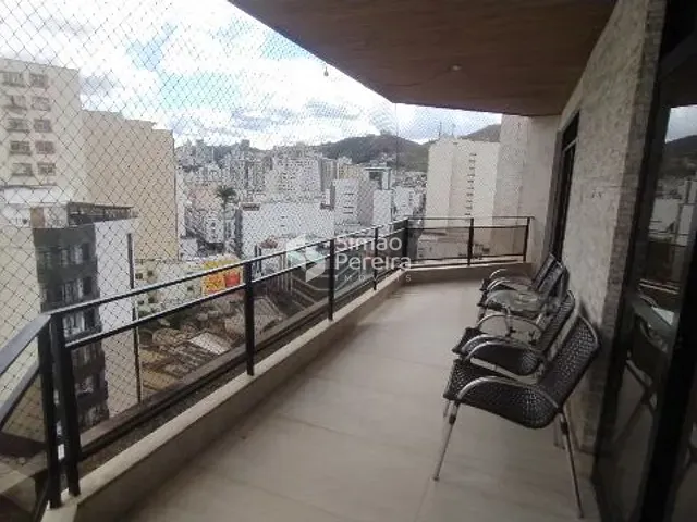 Apartamento com 250m² 4 quartos e 5 banheiros, à venda, no bairro São Mateus em Juiz de Fora