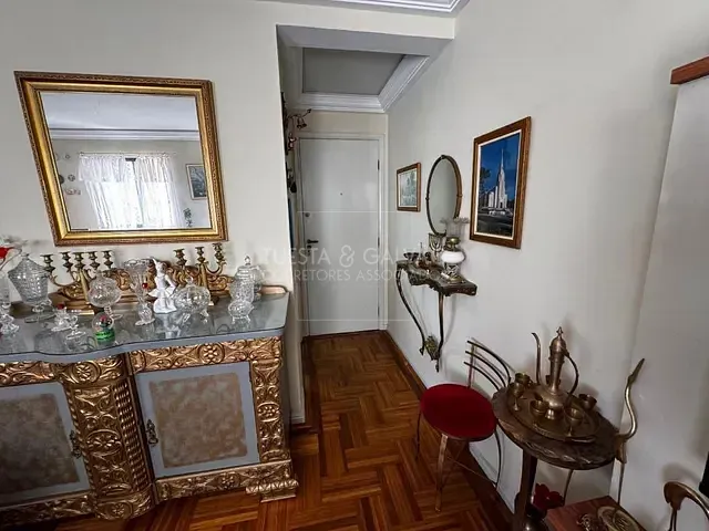 Apartamento com 71m² 3 quartos e 2 banheiros, à venda, no bairro Novo Mundo em Curitiba