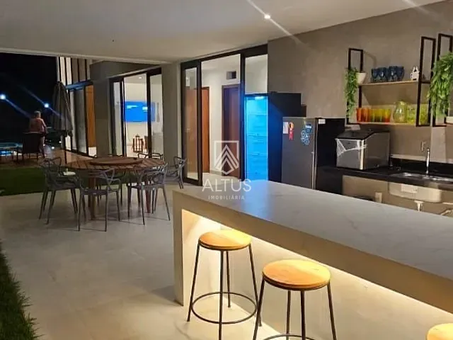 Casa 7 quartos e 2 banheiros, à venda, no bairro Guarajuba em Camaçari