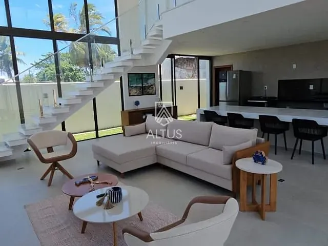 Casa 7 quartos e 2 banheiros, à venda, no bairro Guarajuba em Camaçari