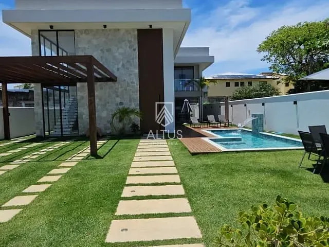 Casa 7 quartos e 2 banheiros, à venda, no bairro Guarajuba em Camaçari