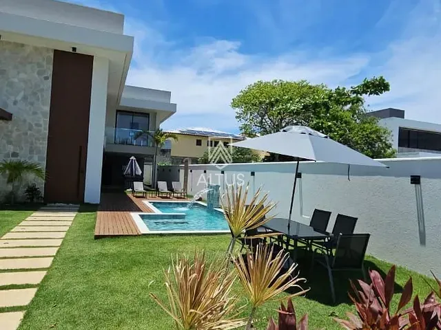Casa 7 quartos e 2 banheiros, à venda, no bairro Guarajuba em Camaçari