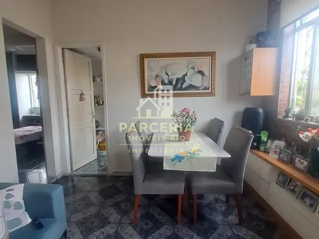 Apartamento com 80m² 2 quartos e 1 banheiro, à venda, no bairro Olaria em Rio de Janeiro