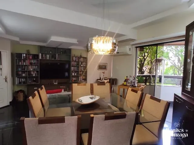 Apartamento 3 quartos e 3 banheiros, à venda, no bairro Zona 07 em Maringá