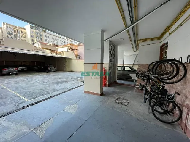 Apartamento 1 quarto e 1 banheiro, à venda, no bairro Catete em Rio de Janeiro