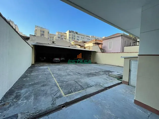 Apartamento 1 quarto e 1 banheiro, à venda, no bairro Catete em Rio de Janeiro