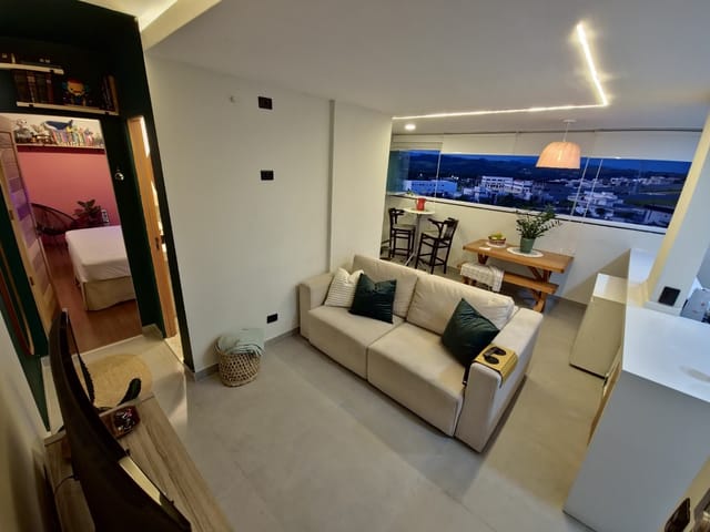Apartamento 2 quartos e 2 banheiros, para alugar, no bairro Condomínio Residencial Colinas do Paratehy em São José dos Campos