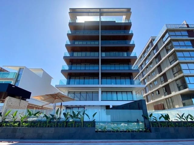 Apartamento com 327m², à venda, no bairro Praia Brava em Itajaí
