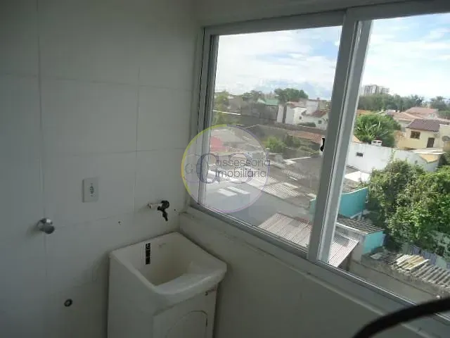 Apartamento 2 quartos e 2 banheiros, para alugar, no bairro Areal em Pelotas