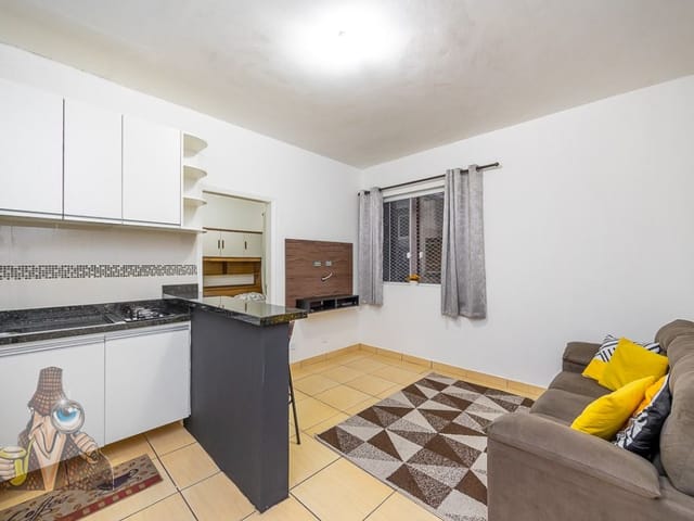 Apartamento 1 quarto e 1 banheiro, à venda, no bairro Centro em Curitiba