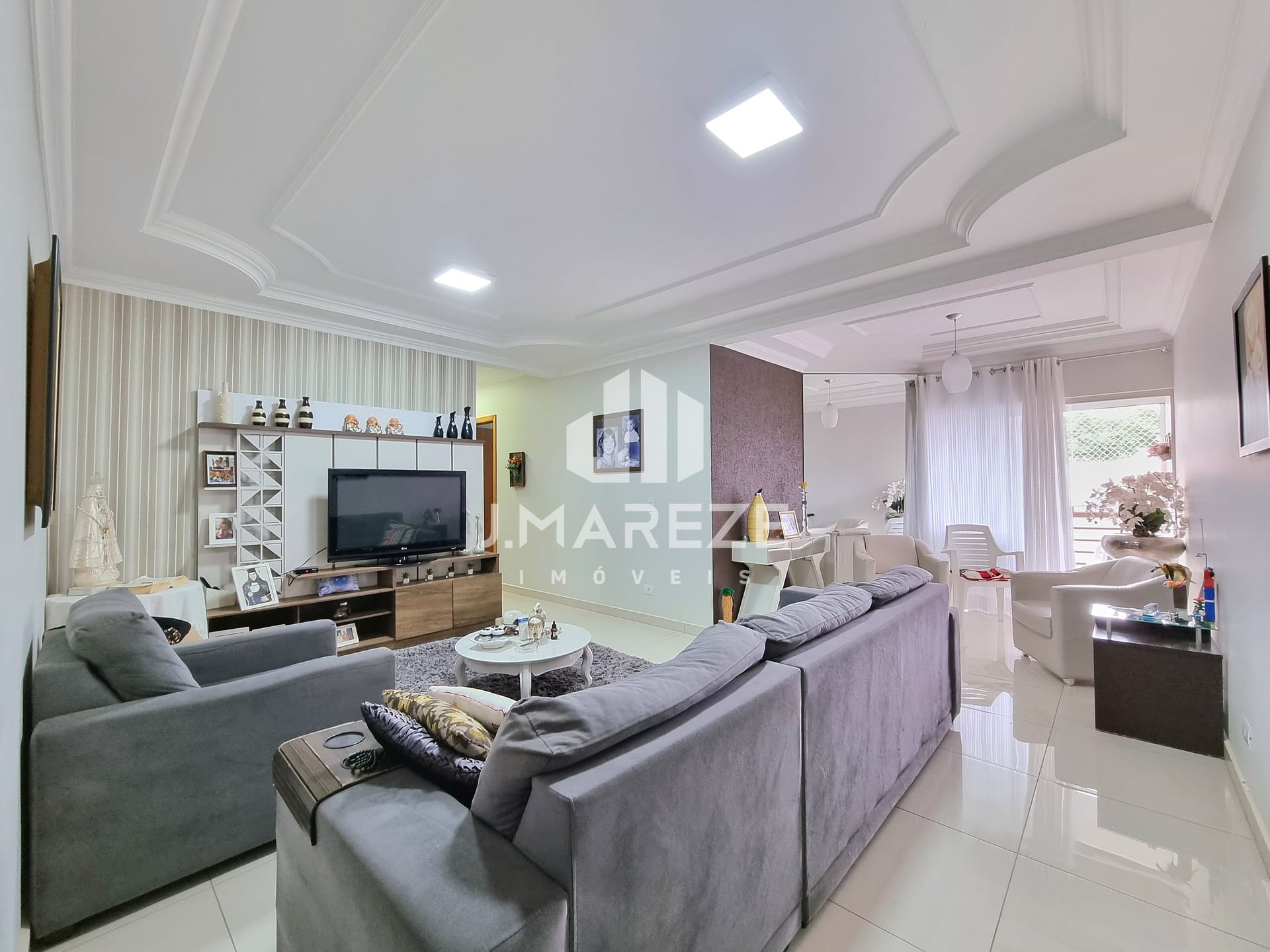 Apartamento à venda com 3 quartos, 99m² - Foto 1