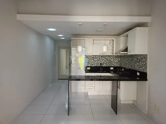 Apartamento com 32m² 1 quarto e 1 banheiro, para alugar, no bairro Copacabana em Rio de Janeiro