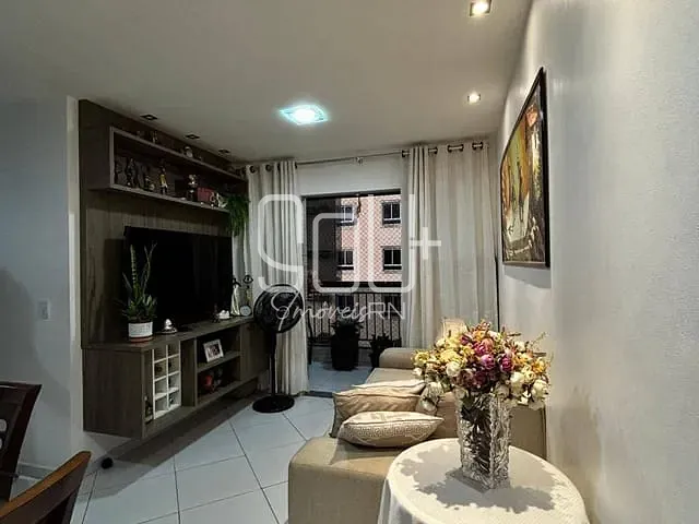 Apartamento 2 quartos e 2 banheiros, à venda, no bairro Ponta Negra em Natal